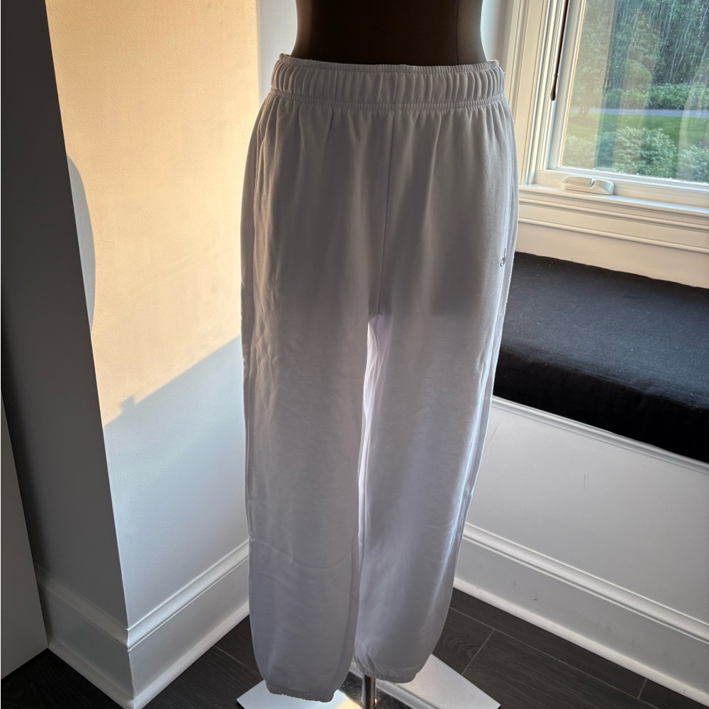 ALO Yoga Soft White Sweatpants
